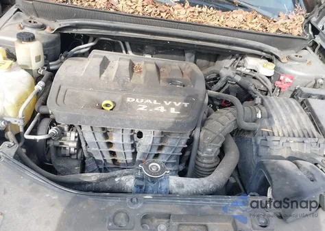 2013 Chrysler 200 Touring z USA, uszkodzony, nr VIN 1C3CCBBB6DN764205